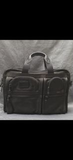 TUMI ALPHA BLACK SIGNATURE BALLISTIC NYLON COMPUTER LAPTOP BRIEFCASE BAG 經典款尼龍公文袋 / 公事包 / 男士商務電腦斜孭袋 絕版 官方正貨64246179078786110
