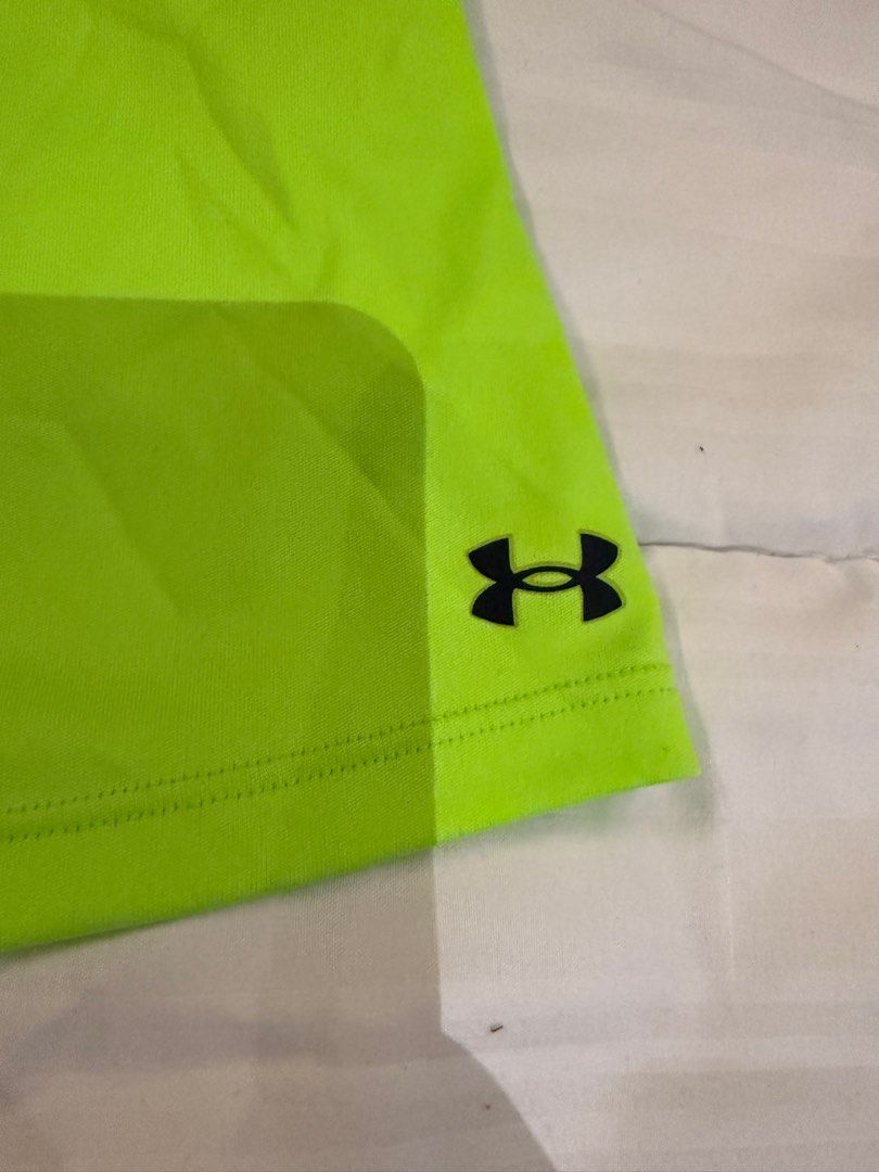 Under Armour HeatGear Tank Top (Category: Activewear) located in Quezon City. Submitted by kc9876 (Listing ID 1399732636, Image 2). Description: - decluttering.