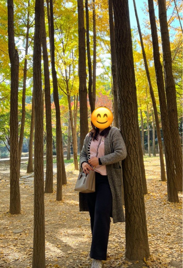 Uniqlo Knitted Long Coat (Category: Coats, Jackets and Outerwear) located in Marikina City. Submitted by bycathylee (Listing ID 1397233394, Image 1). Description: Uniqlo long coat Size: S Color: Gray speckled Closure: Single button Pockets: Two front pockets Used only once RFS: decluttering.