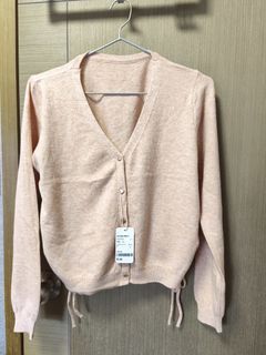 粉色V領針織衫64247024780801110