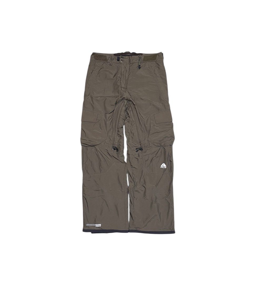 VINTAGE NIKE ACG OUTER LAYER COUCHE EXTREME SKI PANTS (Category: Joggers) located in Naga. Submitted by buying_shirtt (Listing ID 1399754437, Image 1). Description: Vintage nike acg tag No issue Waistline 32 Lenght 42 Leg opening 11.