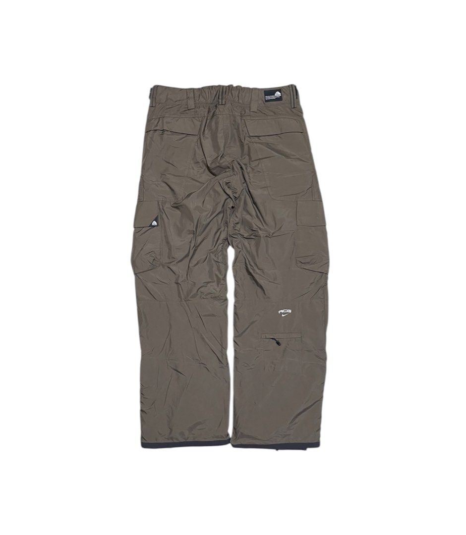 VINTAGE NIKE ACG OUTER LAYER COUCHE EXTREME SKI PANTS (Category: Joggers) located in Naga. Submitted by buying_shirtt (Listing ID 1399754437, Image 2). Description: Vintage nike acg tag No issue Waistline 32 Lenght 42 Leg opening 11.