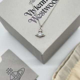Vivienne Westwood London Orb Pendant 單鑽土星頸鏈20164246336807169110