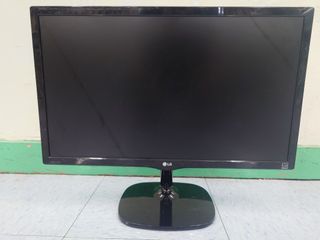 （分類：）位於 。 由 siriuslam 提交（商品編號 1399956829，圖片 1）。簡介： 。