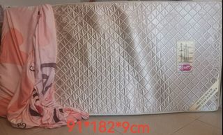 （分類：）位於 。 由 victorgate05254 提交（商品編號 1399830001，圖片 1）。簡介： 。