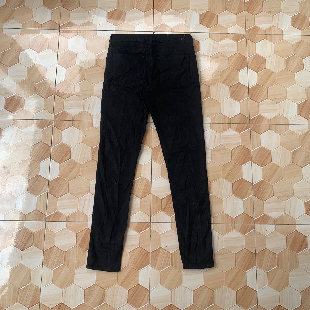 Acne Studios Jeans Slim Straight Fit❗️❗️❗️ (Category: Jeans) located in Cebu City. Submitted by darrylopon12219 (Listing ID 1399896156, Image 3). Description: Acne Studios Jeans Slim Straight Fit❗️❗️❗️ As New Condition No Issue Need Wash Color Rate 9.9/10 Dimes:W27-29 L38 Leg hole 5 📍 CONSOLACION, CEBU ‎🚚Can ship via J&T ‎DM NOW📩 ‎.