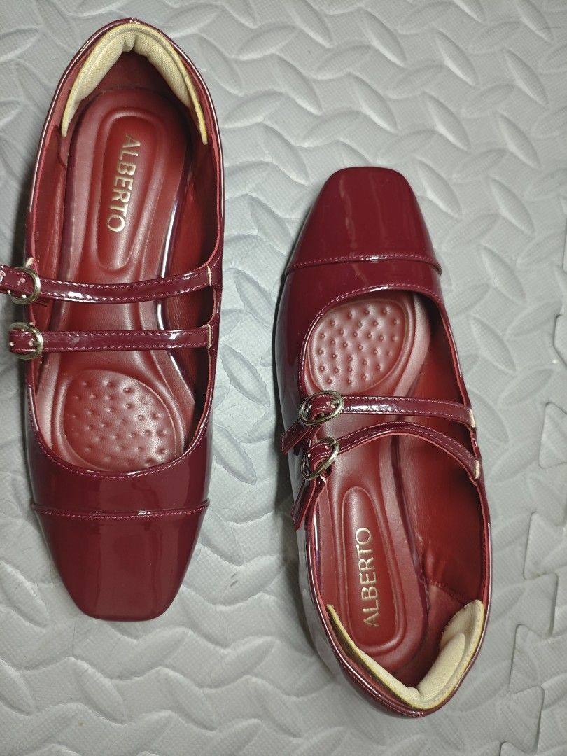 Alberto sandals (Category: Flats & Sandals) located in Rizal. Submitted by ecalian (Listing ID 1399955892, Image 2). Description: For sale Alberto sandals no flaws Size 7 in women's.