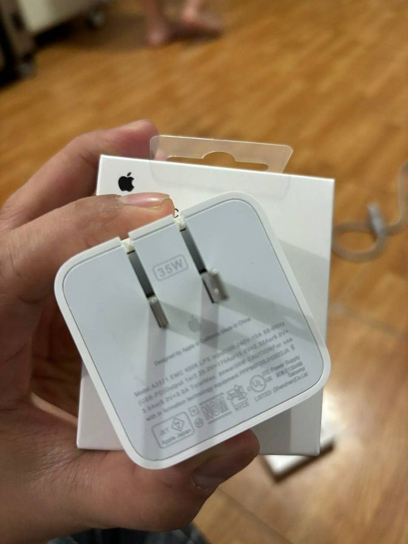 Apple Dual USB-C 35W Compact Power Adapter (Category: Electrical, Adaptors & Sockets) located in Makati City. Submitted by itnokdatu04911 (Listing ID 1399883044, Image 2). Description: APPLE🍏 35W Dual Port Usb-C Compact power adapter adaptor 35w. ( 990) 240w Braide CABLE usb-C 2m (1090) MODE OF PAYMENT ✅COD ✅GCASH ✅PAYMAYA VIA LALAMOVE, GRAB OR U CAN BOOK YOUR OWN RIDER TO PICK UP. 14DAYS WARRANTY AND SAME DAY DELIVERY ‼️ Pm for sure buyer 😉.