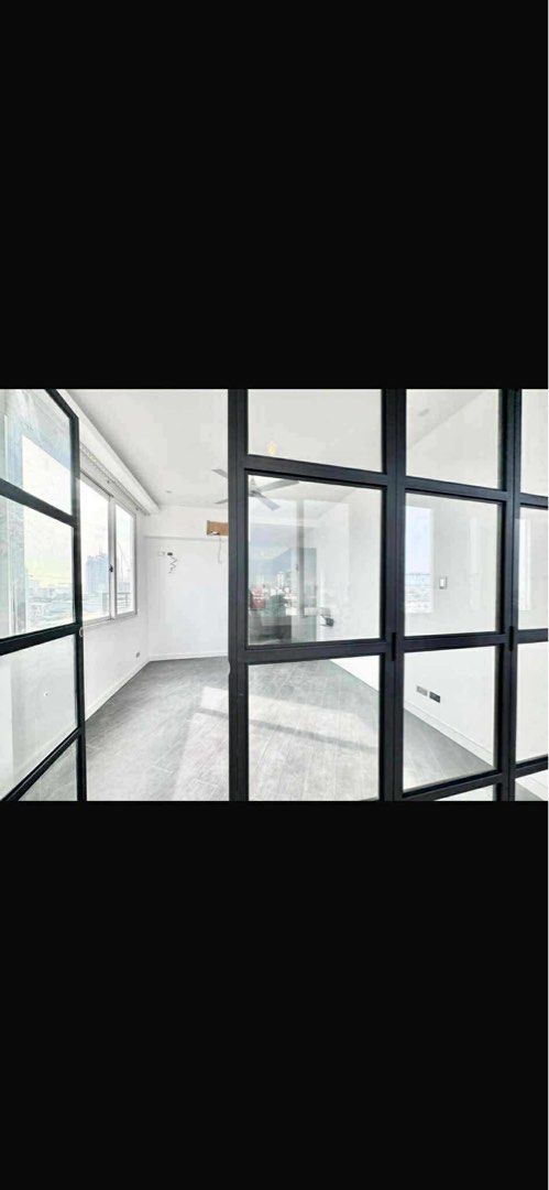 Bachelor’s pad (Category: Apartments & Condos) located in Mandaluyong City. Submitted by lluisl (Listing ID 1399881032, Image 2). Description: Dream Bachelor’s pad 7th floor along edsa Quezon city Message for serious buyers can view anytime .