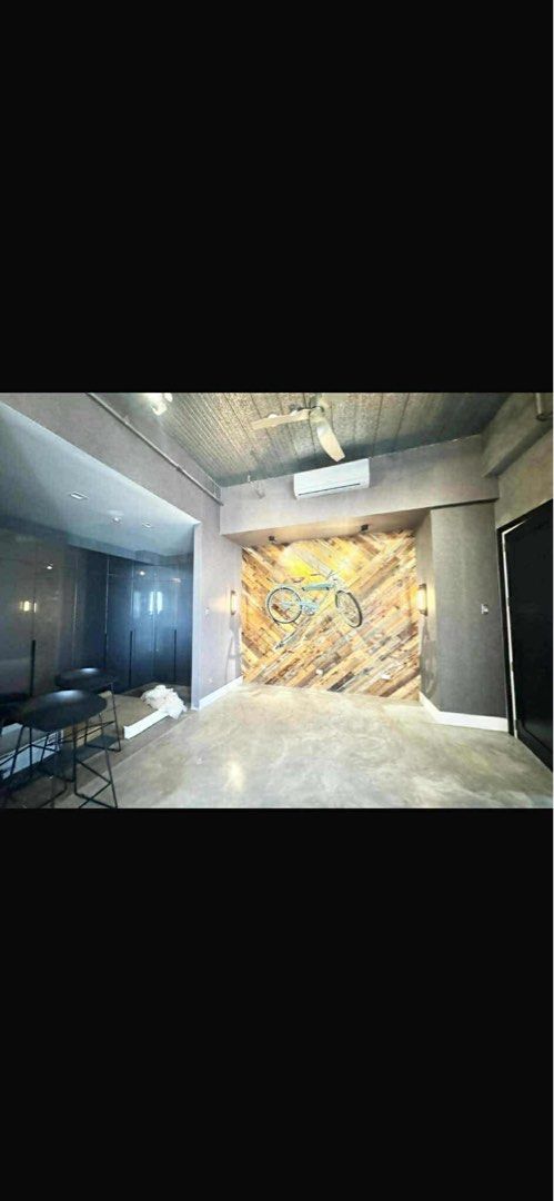 Bachelor’s pad (Category: Apartments & Condos) located in Mandaluyong City. Submitted by lluisl (Listing ID 1399881032, Image 3). Description: Dream Bachelor’s pad 7th floor along edsa Quezon city Message for serious buyers can view anytime .