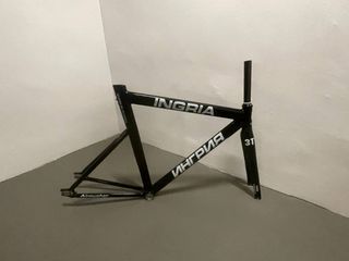 (Category: ) located in . Submitted by bikehorizon (Listing ID 1400010213, Image 1). Description: .