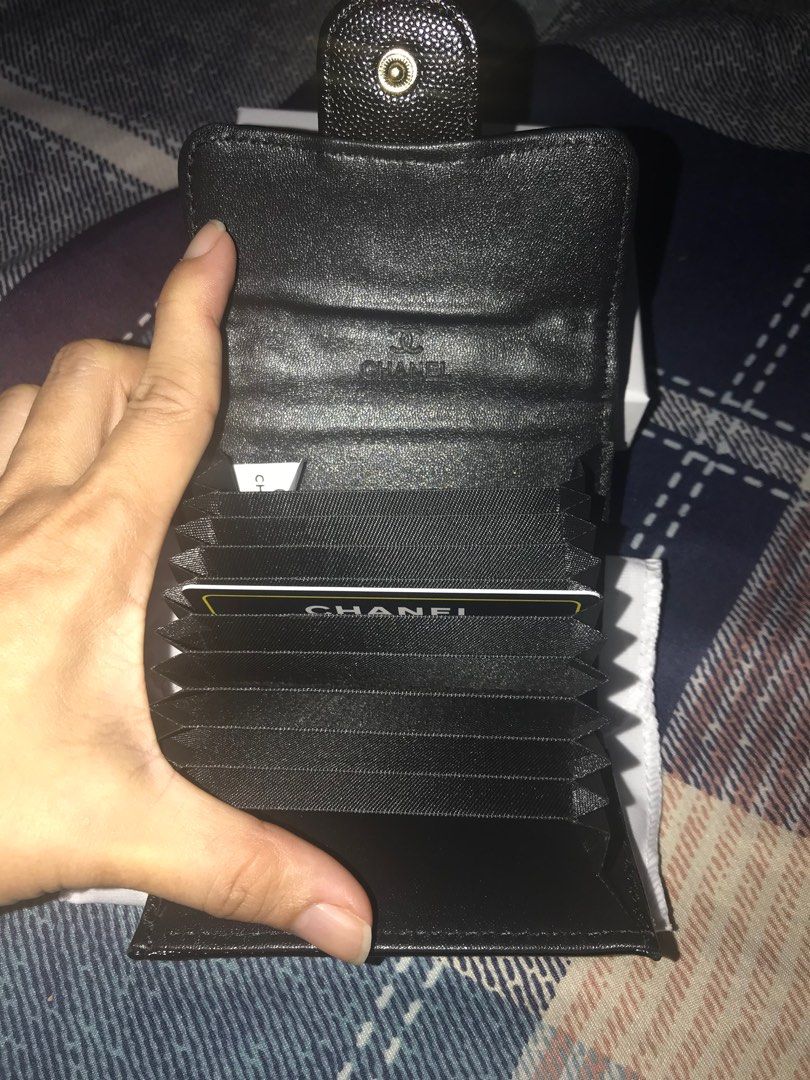 Chanel card holder (Category: Luxury Bags & Wallets) located in Taguig. Submitted by dean_cute25 (Listing ID 1399959028, Image 2). Description: Korea source Caviar leather.