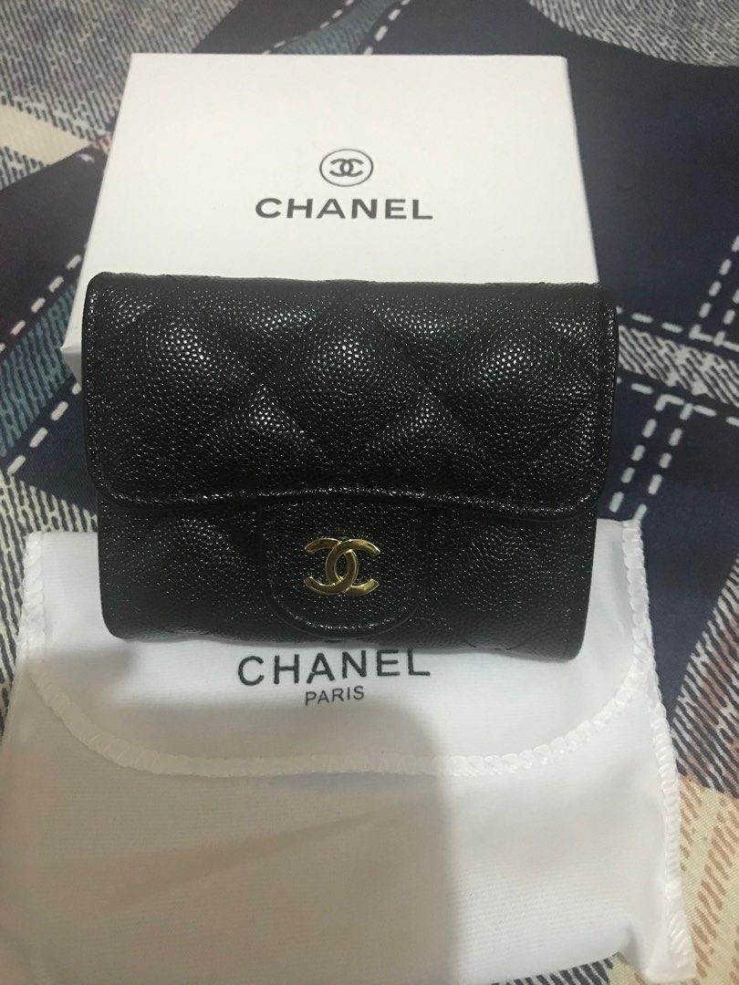Chanel card holder (Category: Luxury Bags & Wallets) located in Taguig. Submitted by dean_cute25 (Listing ID 1399959028, Image 1). Description: Korea source Caviar leather.