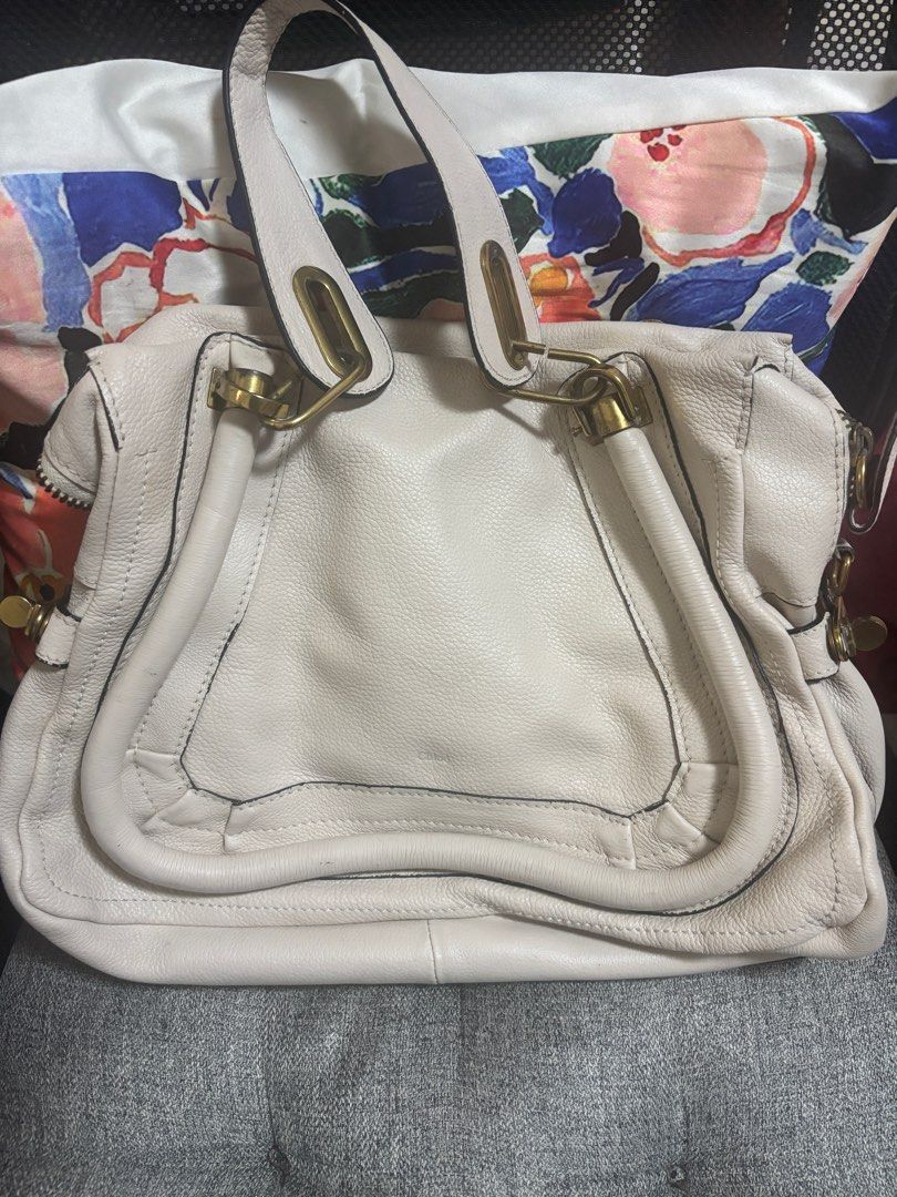 Chloe Paraty leather Handbag (Category: Luxury Bags & Wallets) located in Davao. Submitted by hangingclosetdavao (Listing ID 1399963605, Image 1). Description: Chloe paraty handbag leather Missing long strap hence selling low Searchable code Free shipping.