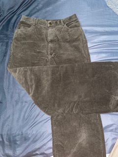 (Category: ) located in . Submitted by mimot123 (Listing ID 1399995575, Image 1). Description: .