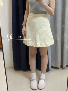 (Category: ) located in . Submitted by miicloset (Listing ID 1399875925, Image 1). Description: .