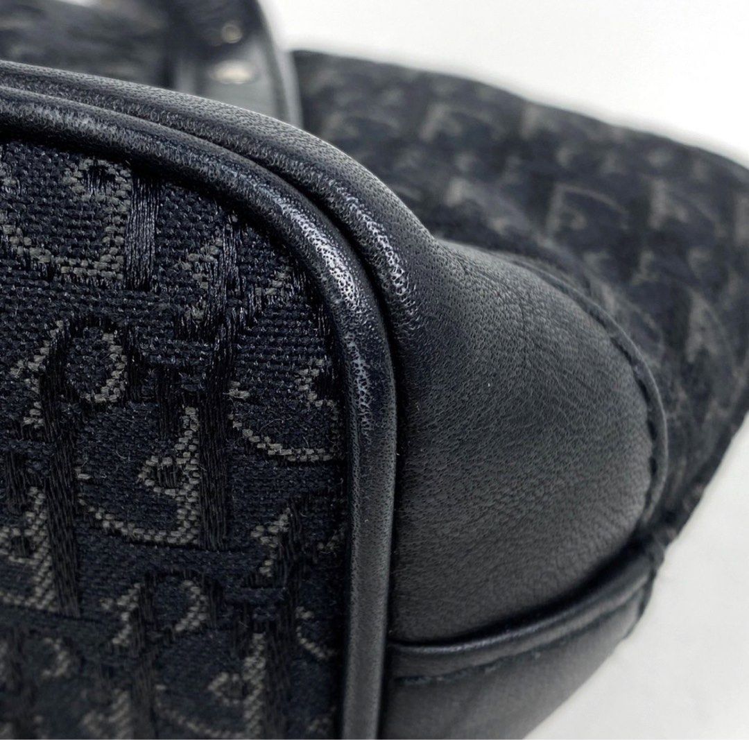 Dior Street Chic (Category: Luxury Bags & Wallets) located in Manila. Submitted by thepixieposse (Listing ID 1399985683, Image 3). Description: Item is coming from japan 30% DP to reserve, remaining balance upon arrival of item. 100% authentic Money back guarantee if proven fake [Brand Name] Christian Dior/Christian Dior [Brand Status Rank] Rank B [Type] Trotter Pattern Handbag [Line] Street Chic Logo Mini [Target] Ladies [Width] about 19cm [Heig