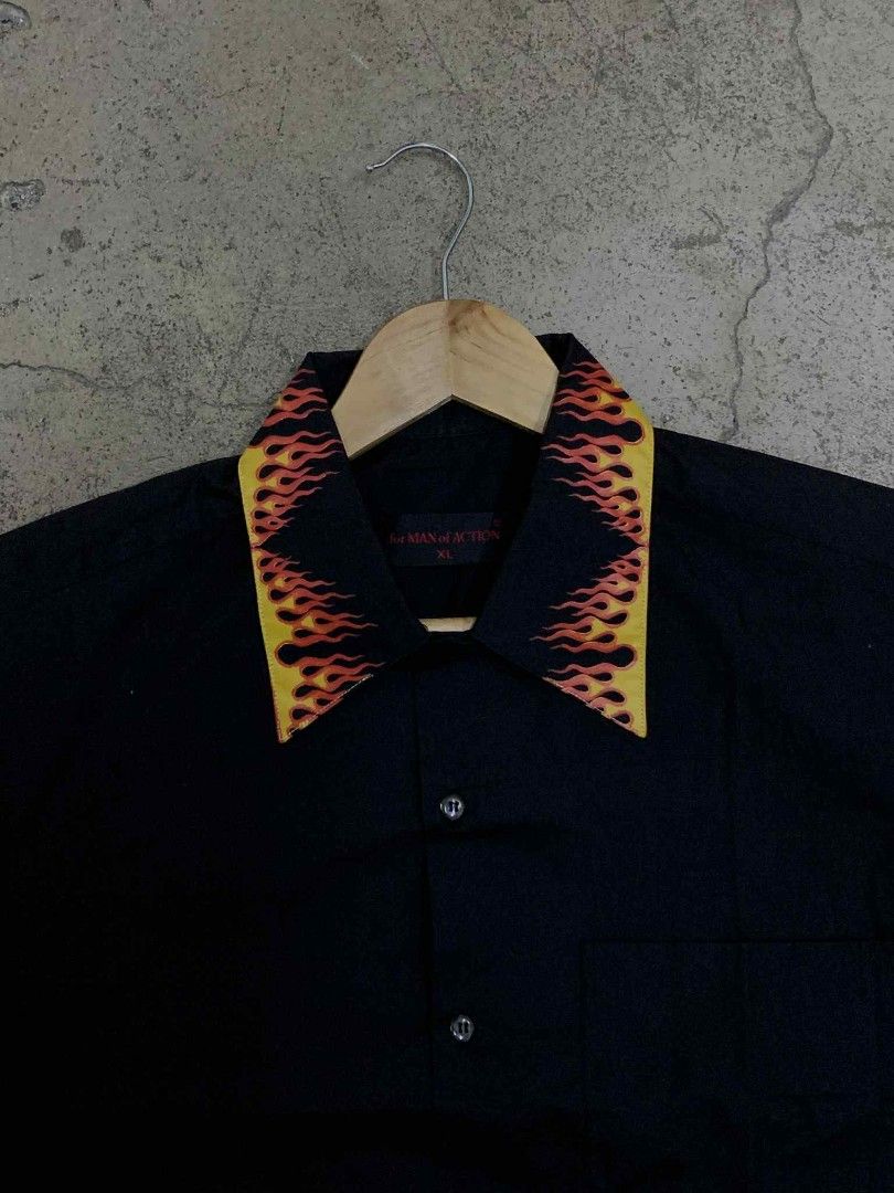 Flame Print Button-Up Shirt (Category: Tshirts & Polo Shirts ) located in Angeles City. Submitted by pkthreadz (Listing ID 1399977928, Image 3). Description: Flame polo y2k Dimes: 23x30 📩📩📩.