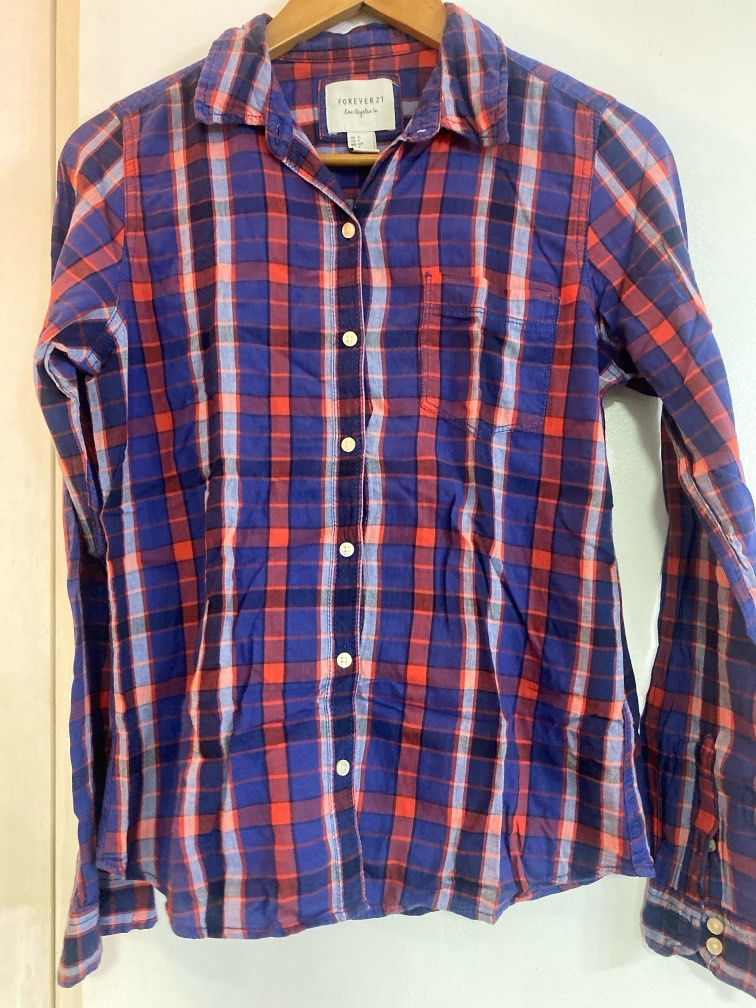 Forever 21 Plaid Top (Category: Longsleeves) located in Taguig. Submitted by declutterwithriz (Listing ID 1399948236, Image 1). Description: Used. Please manage expectations..