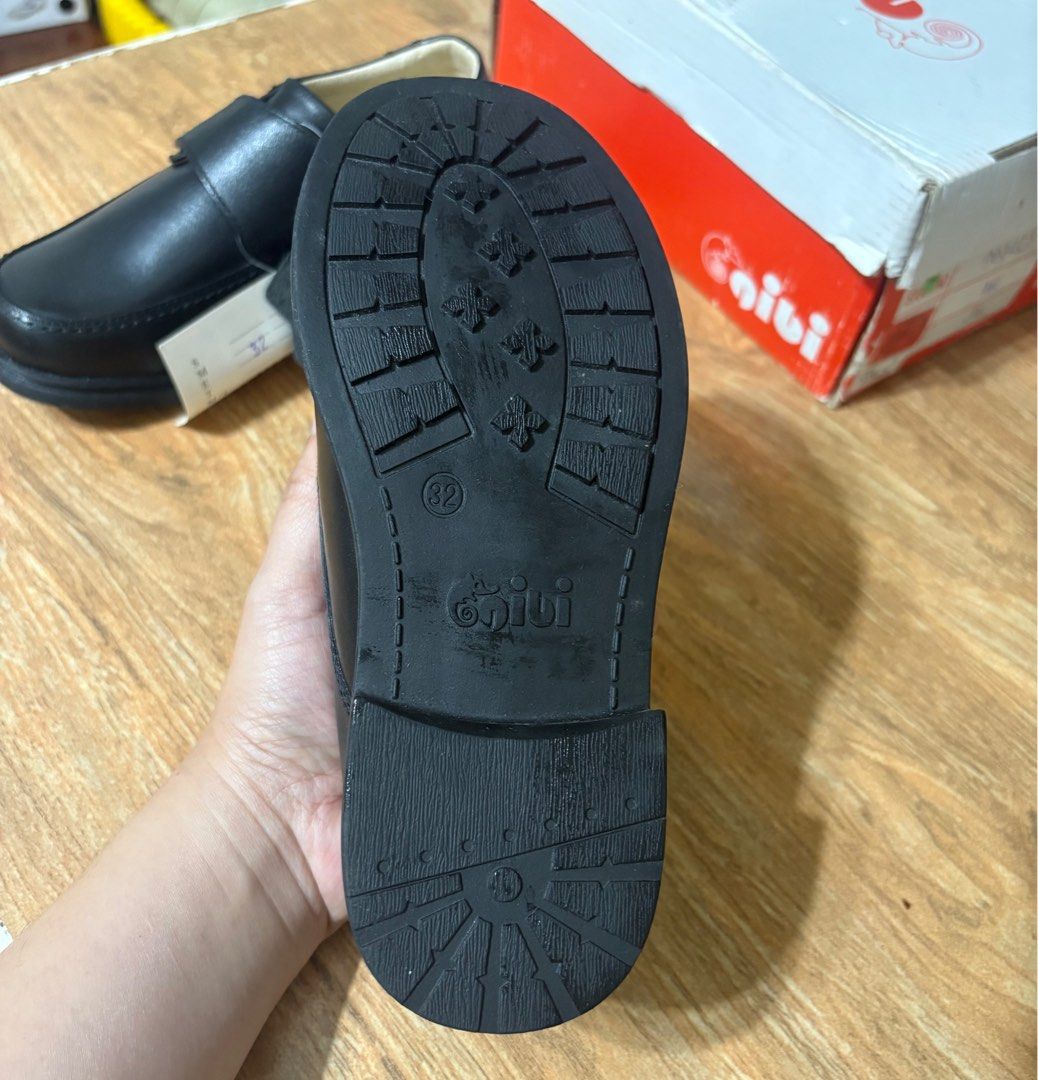 Gibi Black Leather School Shoes Size 32 (Category: Babies & Kids Fashion) located in Quezon City. Submitted by chadelara (Listing ID 1399982047, Image 3). Description: Brand new.