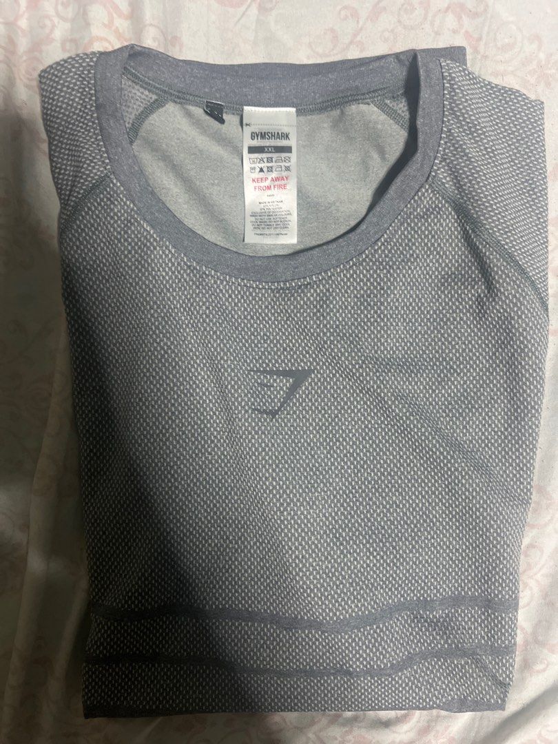 Gymshark Elite Seamless Tshirt Grey (Category: Activewear) located in Manila. Submitted by AlexanderDenver (Listing ID 1399921923, Image 2). Description: For sale Used once only Size xxl Gymshark elite seamless.