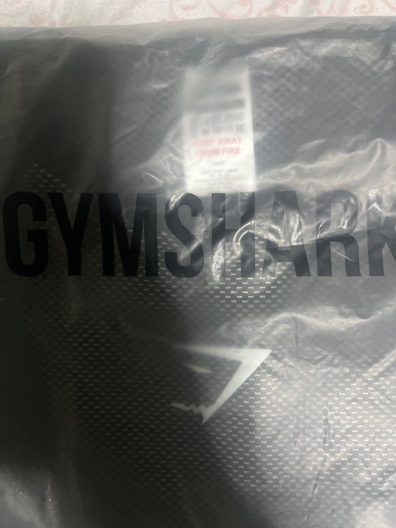 Gymshark Onyx V5 black light grey (Category: Activewear) located in Manila. Submitted by AlexanderDenver (Listing ID 1399916115, Image 2). Description: For sale Gymshark onyx v5 Brand new on hand Size xxl Color black light grey.