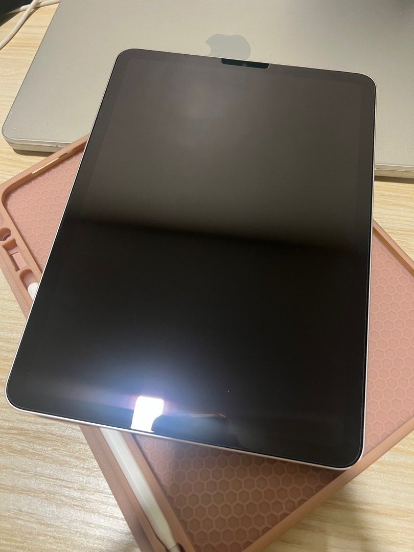 iPad Air 5th Gen 64GB Pink (Category: iPad) located in Quezon City. Submitted by jenifferpenilla (Listing ID 1399959457, Image 2). Description: Bought from PMC Rob. Magnolia With charger With casing and screen protector No issue and no scratch (you can check and test all you want) RFS: change to iPad mini.