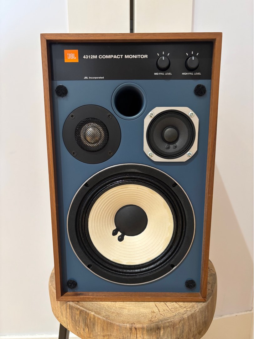 JBL 4312M Compact Monitor (1 unit), 音響器材, Soundbar、揚聲器、藍牙喇叭、耳擴 - Carousell