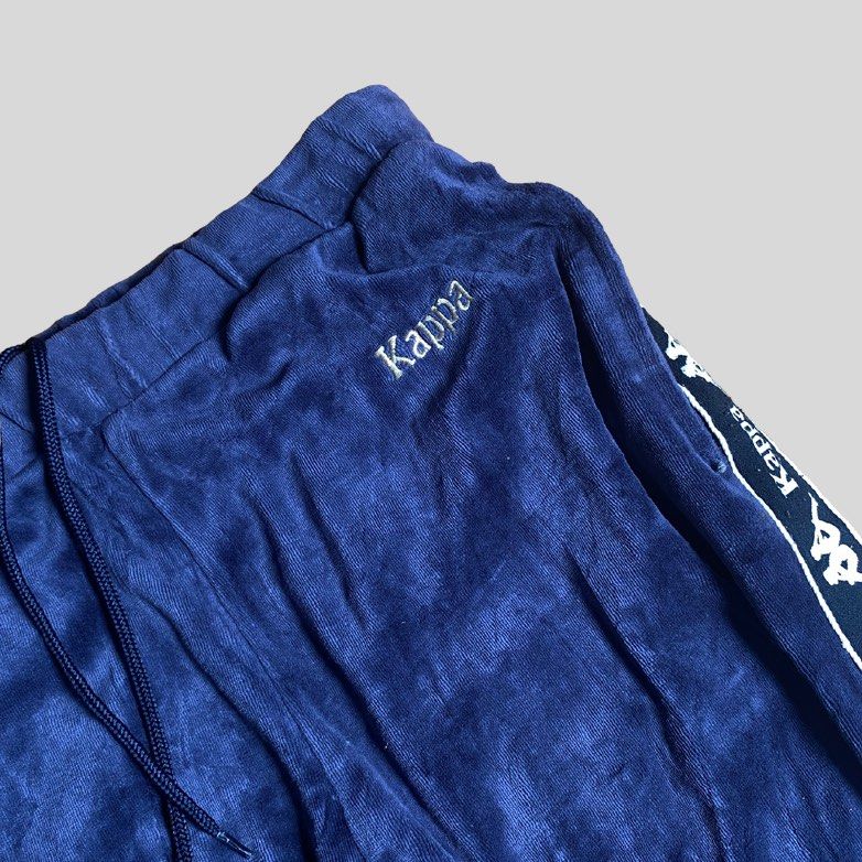 Kappa Jogger pants (Category: Joggers) located in Manila. Submitted by thriftbyjj (Listing ID 1399996526, Image 3). Description: * Kappa Jogging pants (Baggy) W 30-36 L37 Thight 12 Issue: None Condition: 9.3/10 Size: Large.