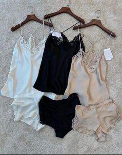 (Category: ) located in . Submitted by luxe_pick_planet (Listing ID 1399849172, Image 1). Description: .