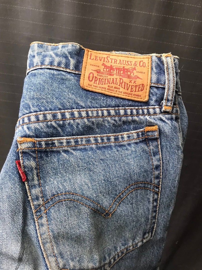Levi's 524-90138 Jeans 32x32 (Category: Jeans) located in Bacolod City. Submitted by markanthon14131 (Listing ID 1399854894, Image 3). Description: Levis XX Blue Jeans Vintage Details: ▪️Size W32 L32 ▪️Dime's W32 L43 ▪️Solid Leather Patch ▪️Blue Jeans ▪️Heavy duty denim ▪️No Issue, need wash 💸599 ✅We ship Nationwide via Jnt Express ✅We do video call for assurance 📍Bacolod City Negros Occidental,6100.