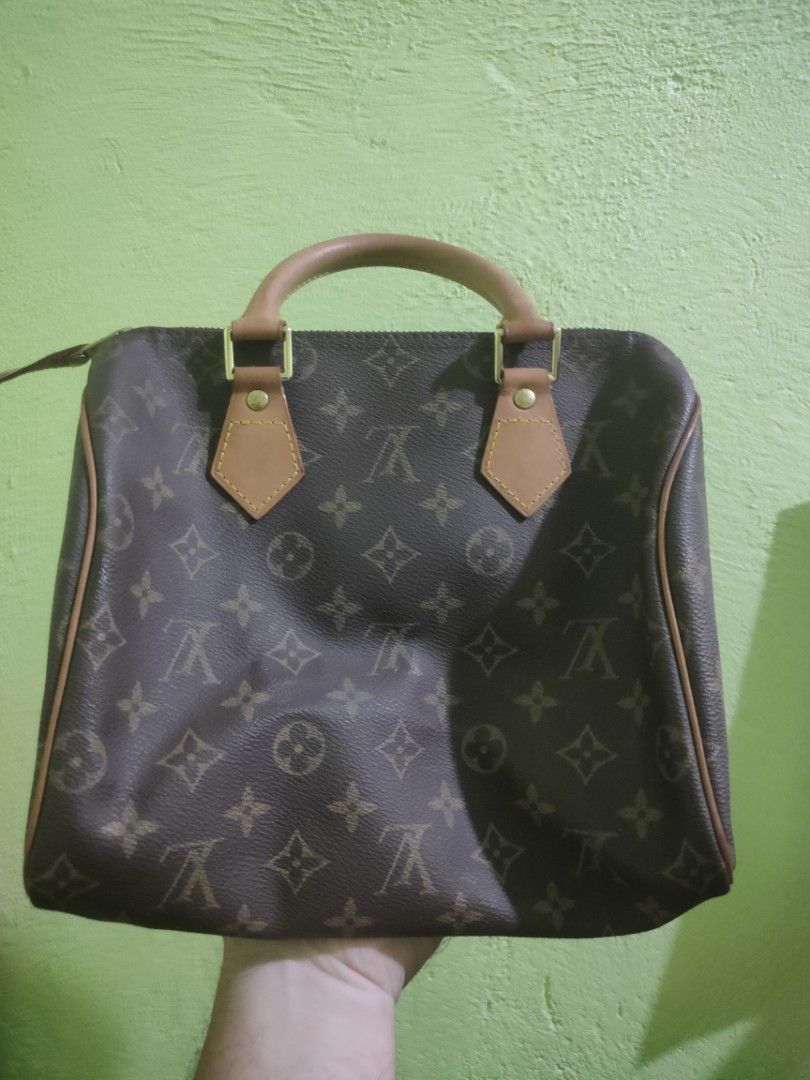 Louis Vuitton Speedy 25 (Category: Luxury Bags & Wallets) located in Ozamiz City. Submitted by outregrails (Listing ID 1399883038, Image 1). Description: Excellent condition.