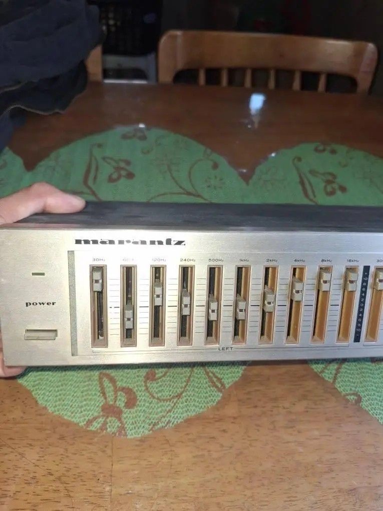 Marantz Graphic Stereo Equalizer EQ-20D (Category: Soundbars, Speakers & Amplifiers) located in Maasin. Submitted by safestone_a21192 (Listing ID 1399948364, Image 1). Description: in good working condition 220volts made in japan location Southern Leyte.
