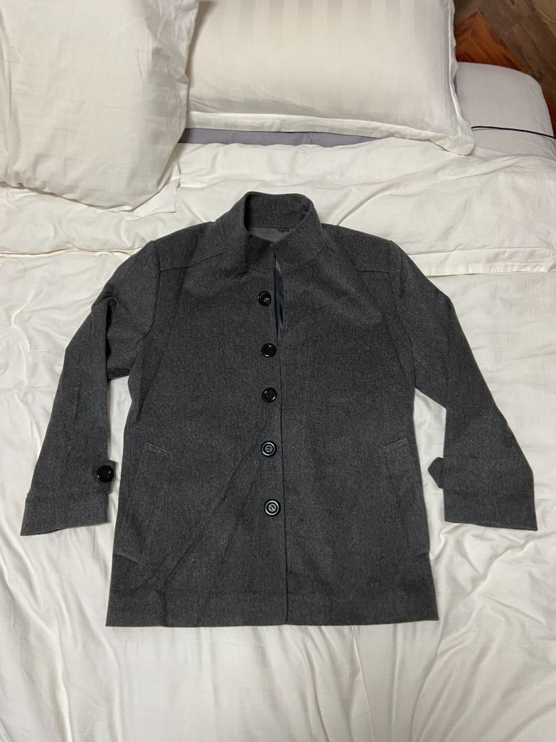 Men's Padded Shoulder Trench Coat Winter Jacket (Category: Coats, Jackets and Outerwear) located in Quezon City. Submitted by frankies.closet (Listing ID 1399832954, Image 1). Description: tailored jacket, pm if need measurements but fits S-M .