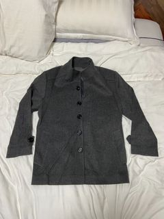 (Category: ) located in . Submitted by frankies.closet (Listing ID 1399832954, Image 1). Description: .