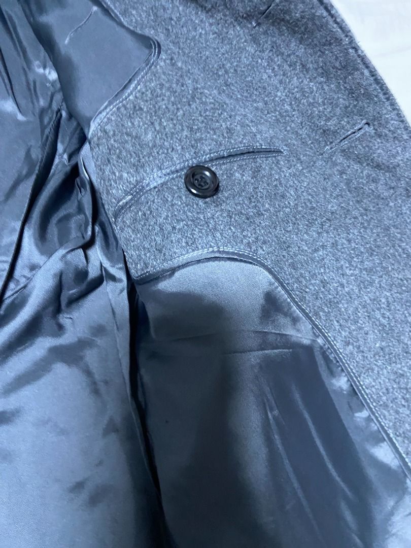Men's Padded Shoulder Trench Coat Winter Jacket (Category: Coats, Jackets and Outerwear) located in Quezon City. Submitted by frankies.closet (Listing ID 1399832954, Image 2). Description: tailored jacket, pm if need measurements but fits S-M .