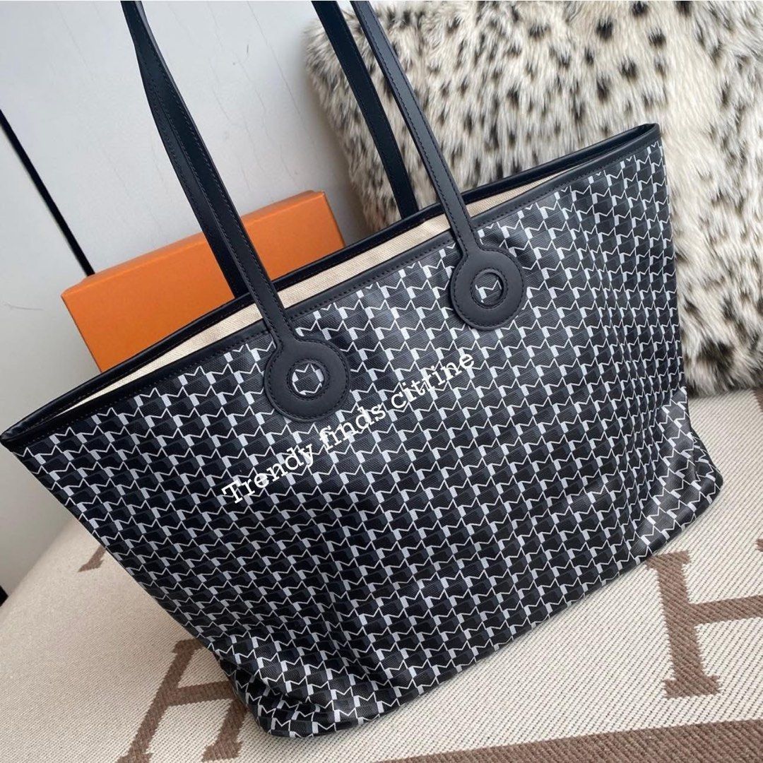 🇯🇵Moynat Oh Tote Ruban (Category: Luxury Bags & Wallets) located in Manila. Submitted by trendyfindscitrine (Listing ID 1399913622, Image 2). Description: What you see is what you get.