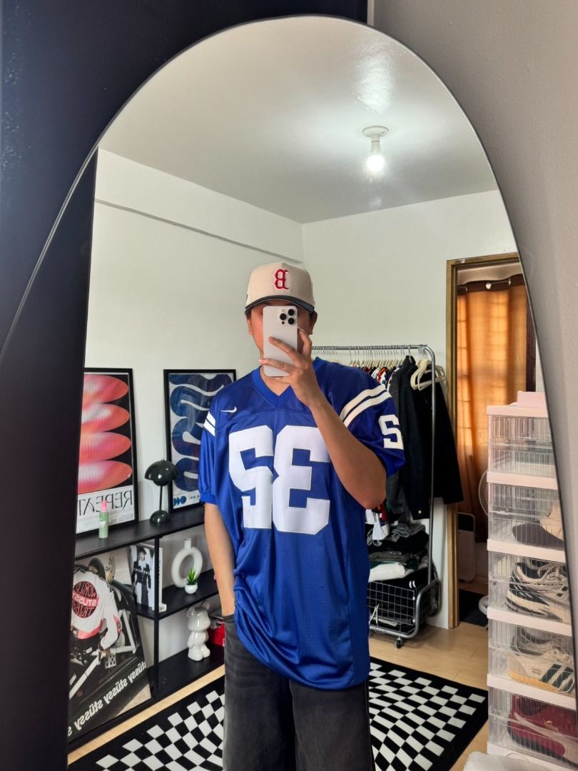 Nike #32 James NFL Jersey (Category: Activewear) located in Cavite. Submitted by wydecollection (Listing ID 1397589735, Image 3). Description: Nike 32 James XL 21.5x35 Vintage Tag Good Condition Authentic.
