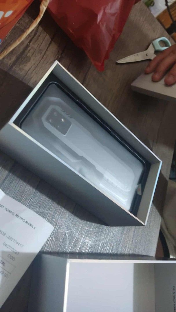 Nubia Red Magic 7pro (Category: Android Others) located in Quezon City. Submitted by raventrinidadm109 (Listing ID 1399971225, Image 3). Description: The Red Magic 7 Pro is a gaming phone with a Snapdragon 8 Gen 1 chipset, a 6.8-inch AMOLED display, and up to 16GB of RAM. It features a triple rear camera system (64MP main, 8MP ultrawide, 2MP macro) and a 16MP under-display selfie camera. The phone has a 5,000mAh battery, stereo speakers, a 3.5mm 