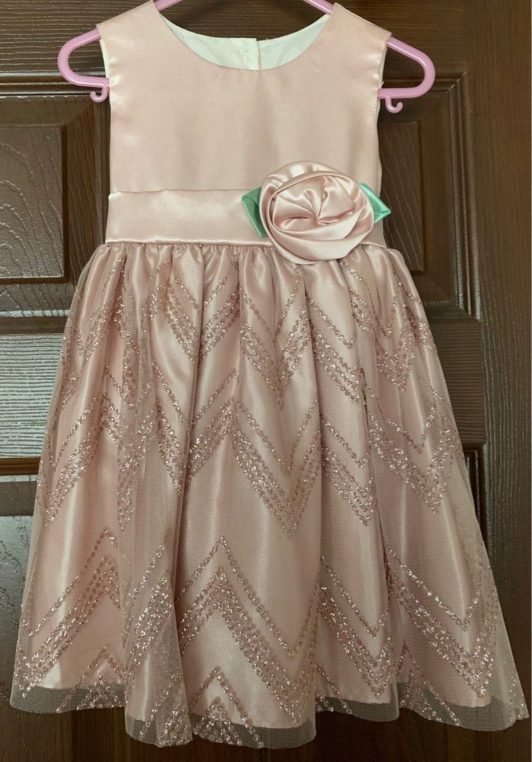Pink Party Dress with Bow (Category: Babies & Kids Fashion) located in Quezon City. Submitted by 5ds_preloved (Listing ID 1399950263, Image 1). Description: .