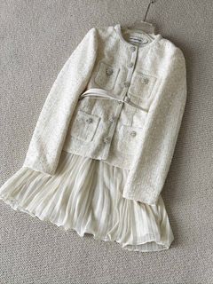 (Category: ) located in . Submitted by luxe_pick_planet (Listing ID 1399848932, Image 1). Description: .