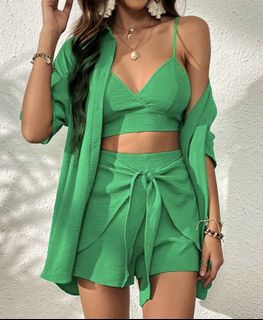 (Category: ) located in . Submitted by declutteringoodfinds (Listing ID 1399920900, Image 1). Description: .