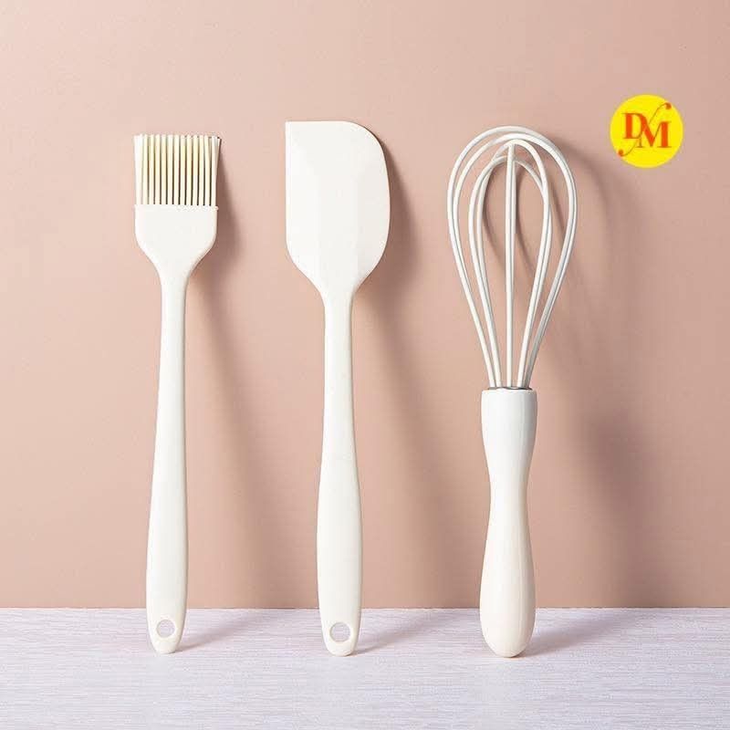 Silicon Baking Tools Set (Category: Dinnerware & Cutlery) located in Manila. Submitted by onlineshoppersph (Listing ID 1400009567, Image 3). Description: Cash On Deliver - Metro Manila - Delivery Fee/Handling Fee shouldered by BUYERS - DF/HF depends on BUYERS Location LALAMOVE PICK UP - Cash on Deliver - Metro Manila & Nearby DELIVER THRU COURIER, CARGO & BUS - Provincial Buyers - Payment 1st Thank You.