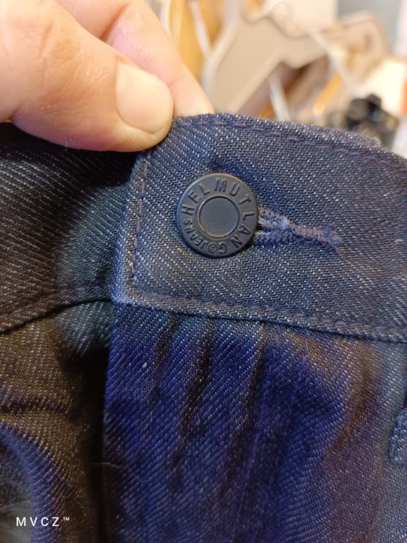 Uniqlo Jeans (Category: Jeans) located in Polomolok. Submitted by maczstuff (Listing ID 1399893771, Image 3). Description: - Dark wash Uniqlo jeans - Size: 29/73cm - Button closure with Helmut Lang logo - Material: 77% cotton, 23% recycled polyester - Classic five-pocket design - Condition: Good.