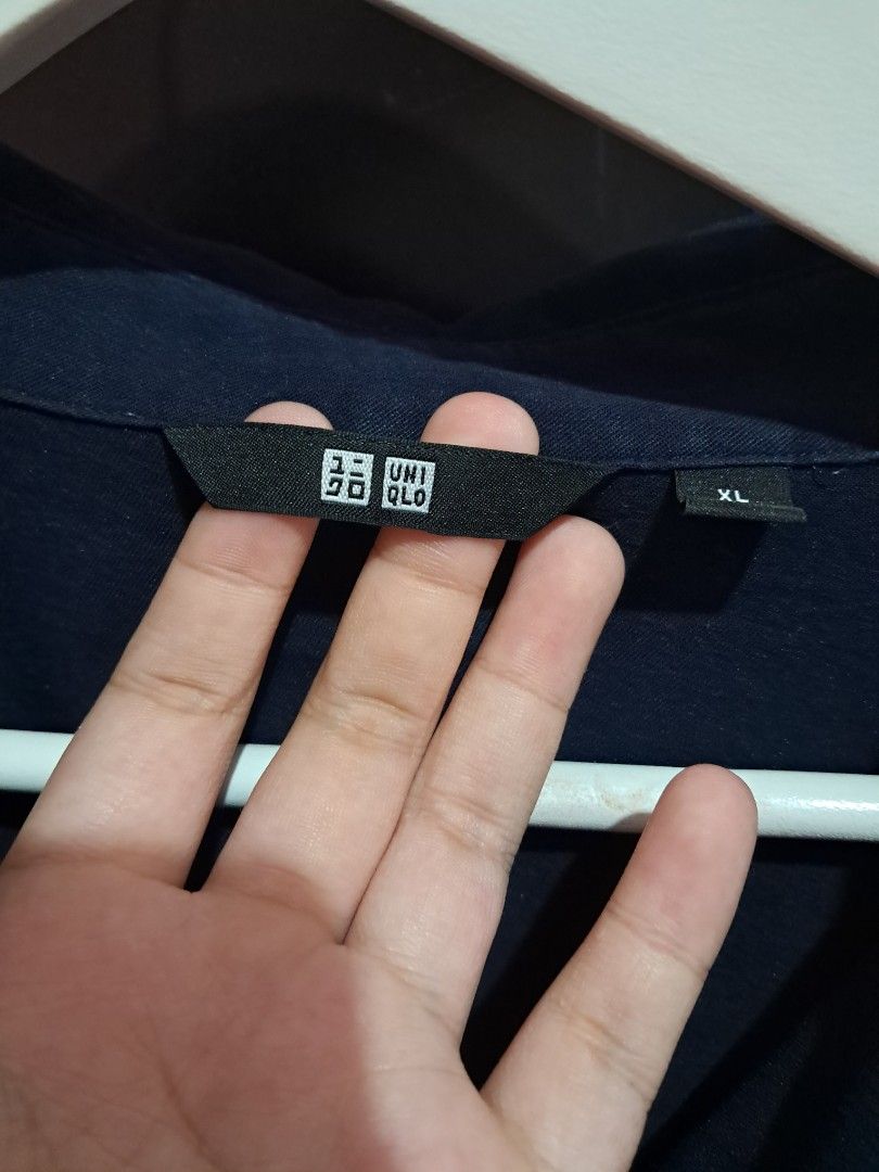 Uniqlo Women's Top (Category: Others Tops) located in General Mariano Alvarez. Submitted by thriftingi (Listing ID 1399934049, Image 2). Description: can pass as bnew. fits m-xl frames. color may vary due to lighting and camera quality..