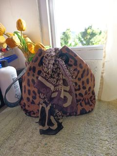 (Category: ) located in . Submitted by louisecheese (Listing ID 1399834435, Image 1). Description: .