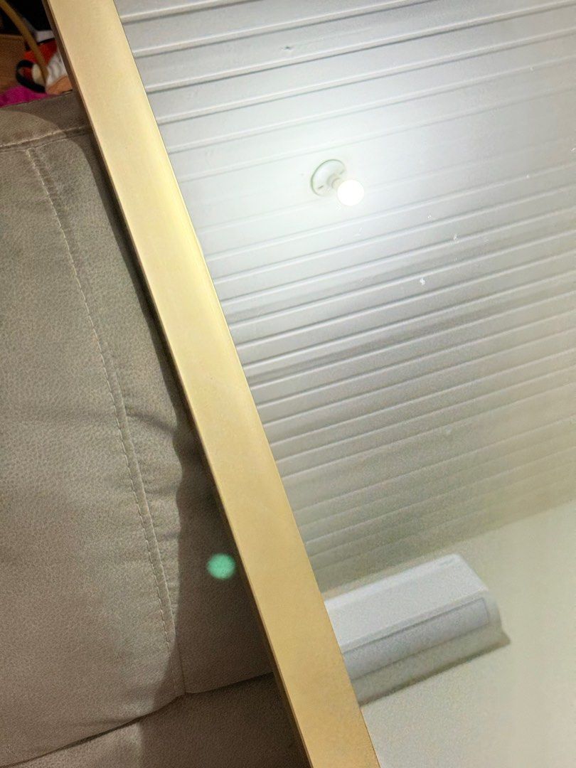 Wall Mirror Gold Frame (Category: Mirrors) located in Bacoor. Submitted by yunabanana (Listing ID 1400000149, Image 2). Description: .