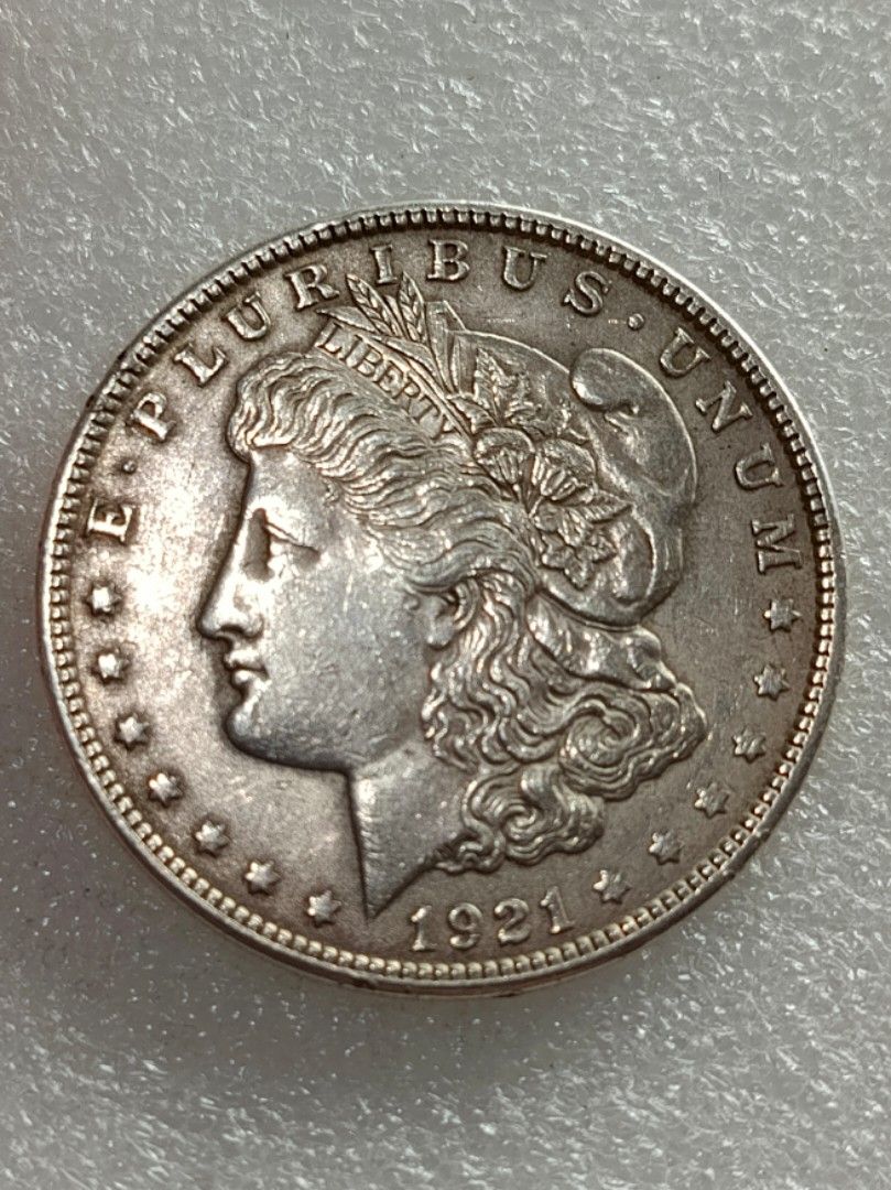 1921 Morgan Dollar (Category: Currency) located in Quezon City. Submitted by Coiners (Listing ID 1400168794, Image 1). Description: .