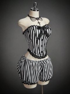 (Category: ) located in . Submitted by belicollection (Listing ID 1400063524, Image 1). Description: .