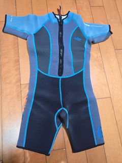（分類：）位於 。 由 alex_0321 提交（商品編號 1400152172，圖片 1）。簡介： 。